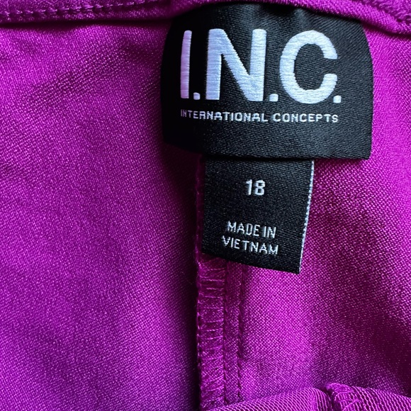 💜 NWT INC Tummy Control Capri Pants Size 18 Purple Stretch Mid Rise - Picture 7 of 11